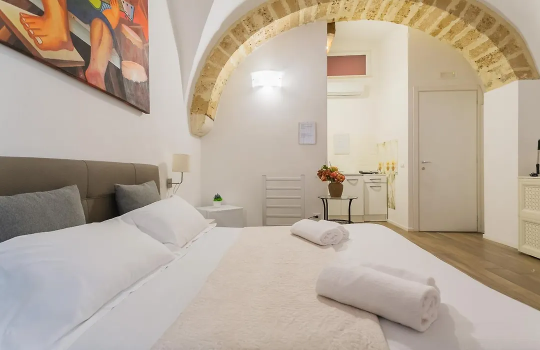 Red Rooms By Wonderful Italy-1