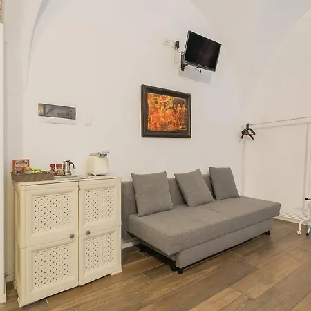 Red Rooms By Wonderful Italy-2